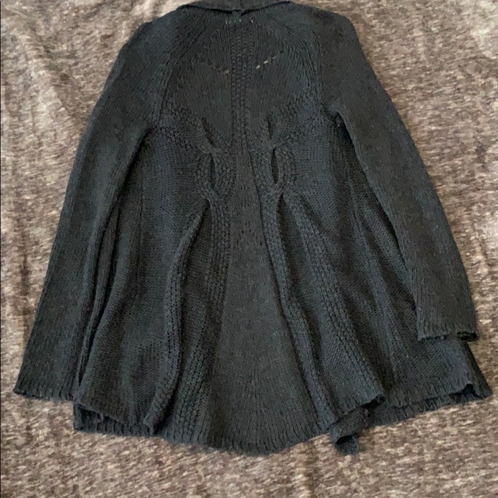 Sweater - Picture 3 of 6